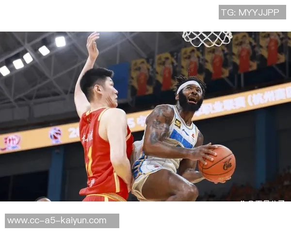 媒体人分析末节单外援策略失误杰曼身材劣势致攻防被针对 媒体人分析末节单外援策略失误杰曼身材劣势致攻防被针对